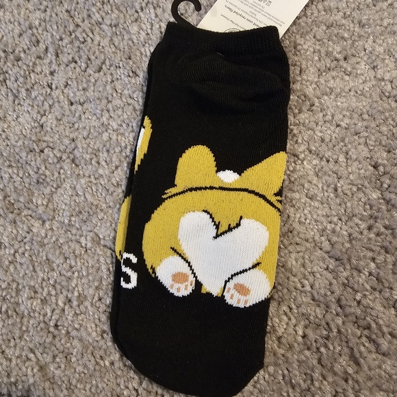 No boundaries corgi socks - Picture 3 of 3
